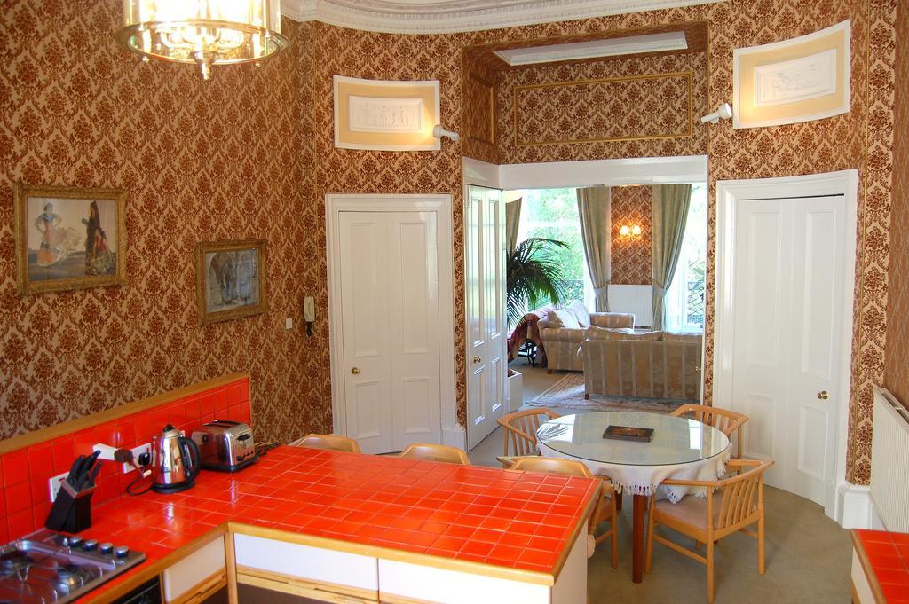 Regent Terrace, And Charming, Quiet Appartement Edinburgh