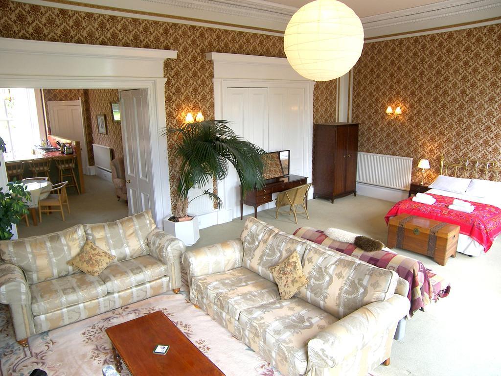 Regent Terrace, And Charming, Quiet Appartement
